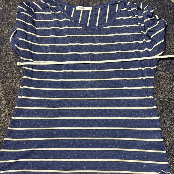 Ricki’s tee - Picture 5 of 9